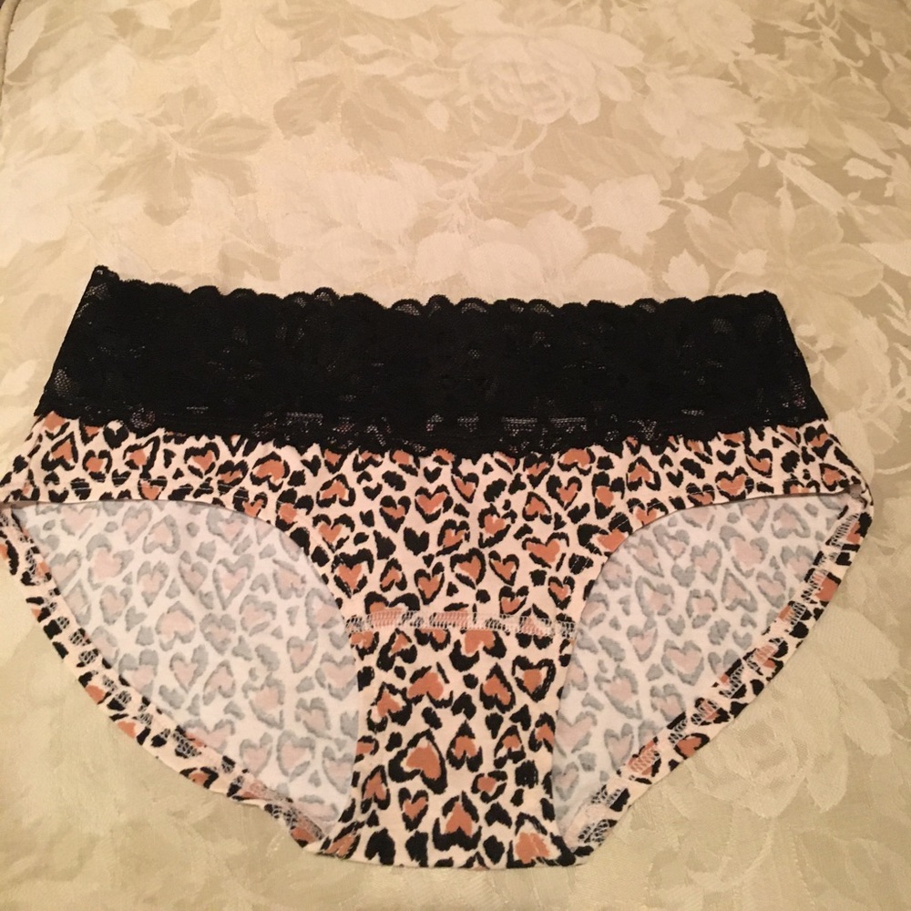 NWT Victoria’s Secret Hearts/leopard print underwear